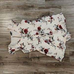 AMERICAN EAGLE Roses Floral Romper
